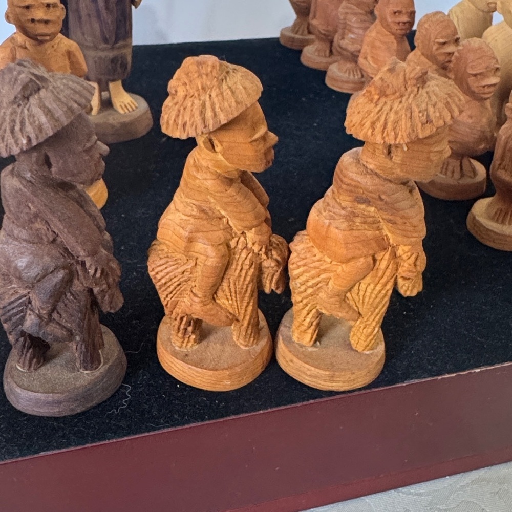 Vintage 1920s Hand Carved African Chess Pieces Tribal Nigerian Handcrafted - Picture 9 of 16
